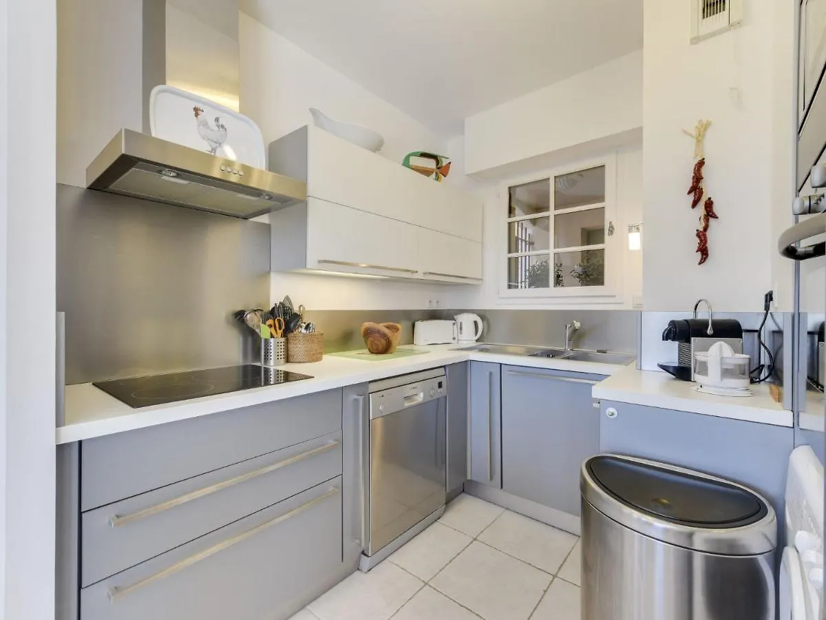 Apartment Les Terrasses De Grimaud By Interhome Francja